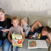 Итоги фотоконкурса «Читаю я, читает вся моя семья!»