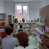 Школьные библиотекари на экскурсии в модельной детской библиотеке