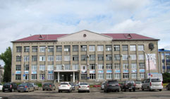 Горельеф В. И. Ленина на здании городской администрации | Фото О. Анисимовой. 2014 г.
