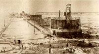 Общий вид строительства моста через Северную Двину (правая сторона). | Фото из книги «Летопись Северной магистрали».