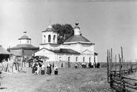 Туровец. Вид на церкви погоста с юго-запада | Фото из фондов ЦАКа МДА. 1953 г.