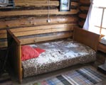 Кровать Н. Г. Кузнецова. Фото О. Анисимовой. 2011 г.