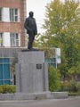 Памятник В. И. Ленину в Коряжме. Фото О. Анисимовой. 2011 г.