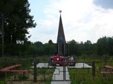 Памятник землякам, погибшим в годы Великой Отечественной войны (деревня Нюба). Фото Е. Шашурина. 2011 г.