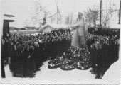 Митинг у памятника И. В. Сталину. 1953 г. |Фото из фондов Сольвычегодского историко-художественного музея.